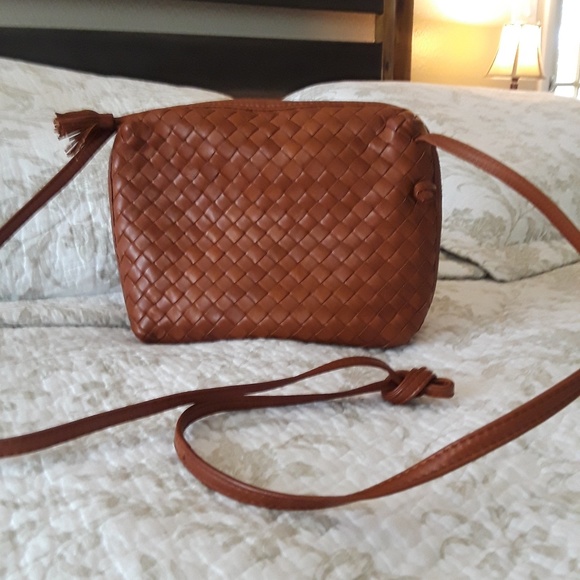 Bottega Veneta Handbags - BOTTEGA VENETA intrecciato leather crossbody bag